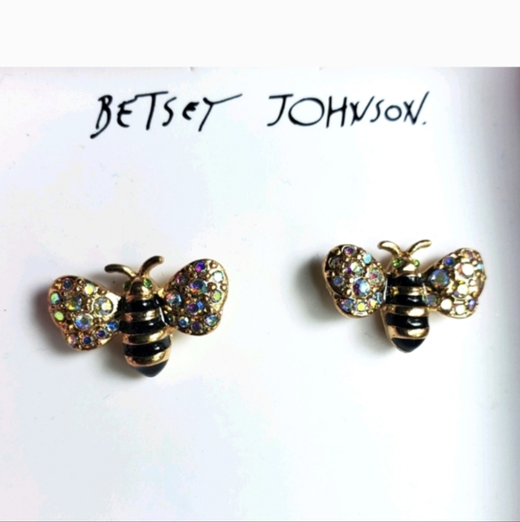 Just In.... Betsey Johnson Bumble Bee Stud Earrings. - Picture 5 of 7